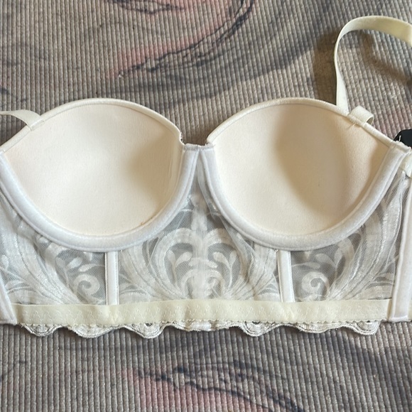 Super Unique Bebe Sparkly Cropped Bustier Top - Picture 5 of 9